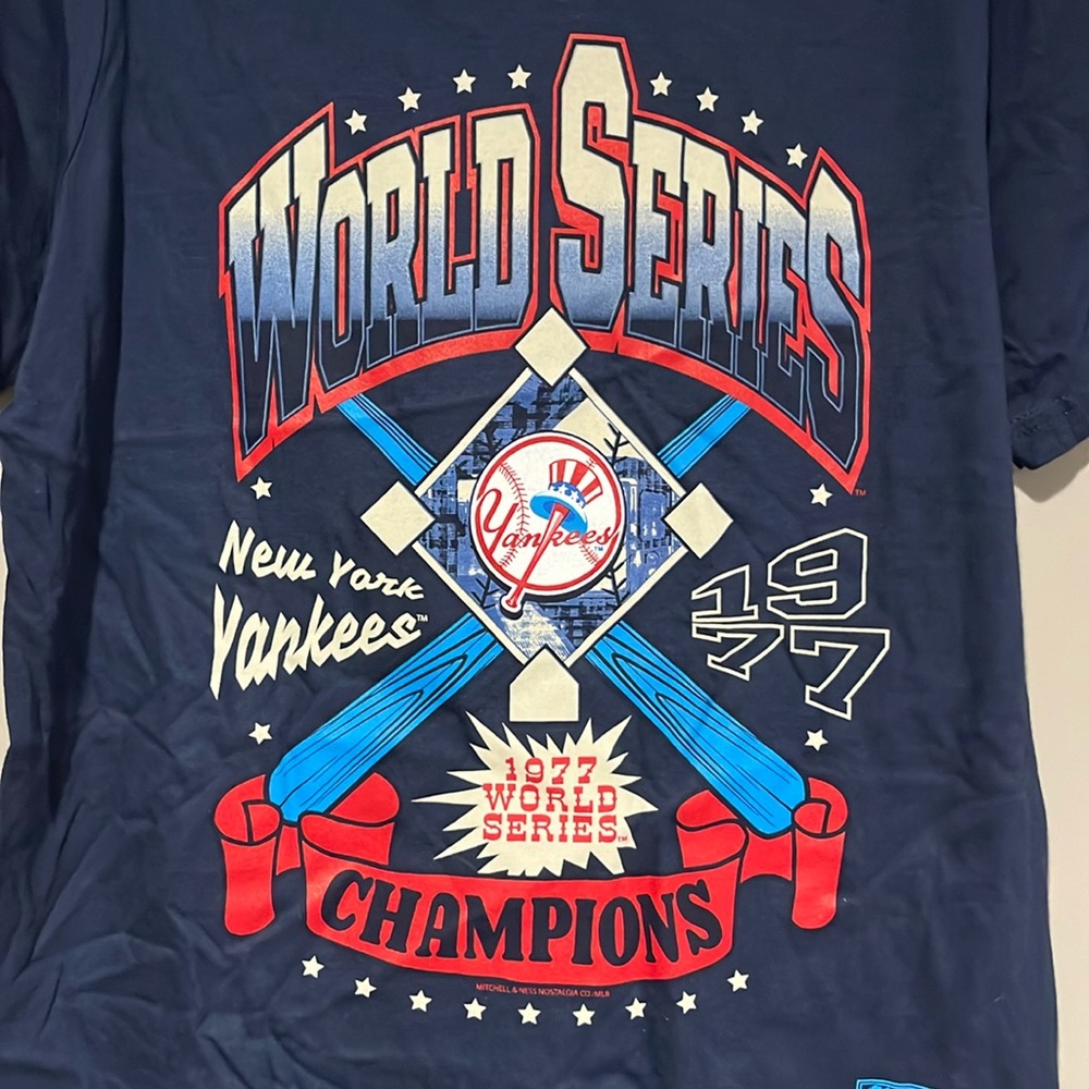 Mitchell & Ness Yankees World Series 1977 Champs graphic tee youth size 10/12 - Picture 2 of 5